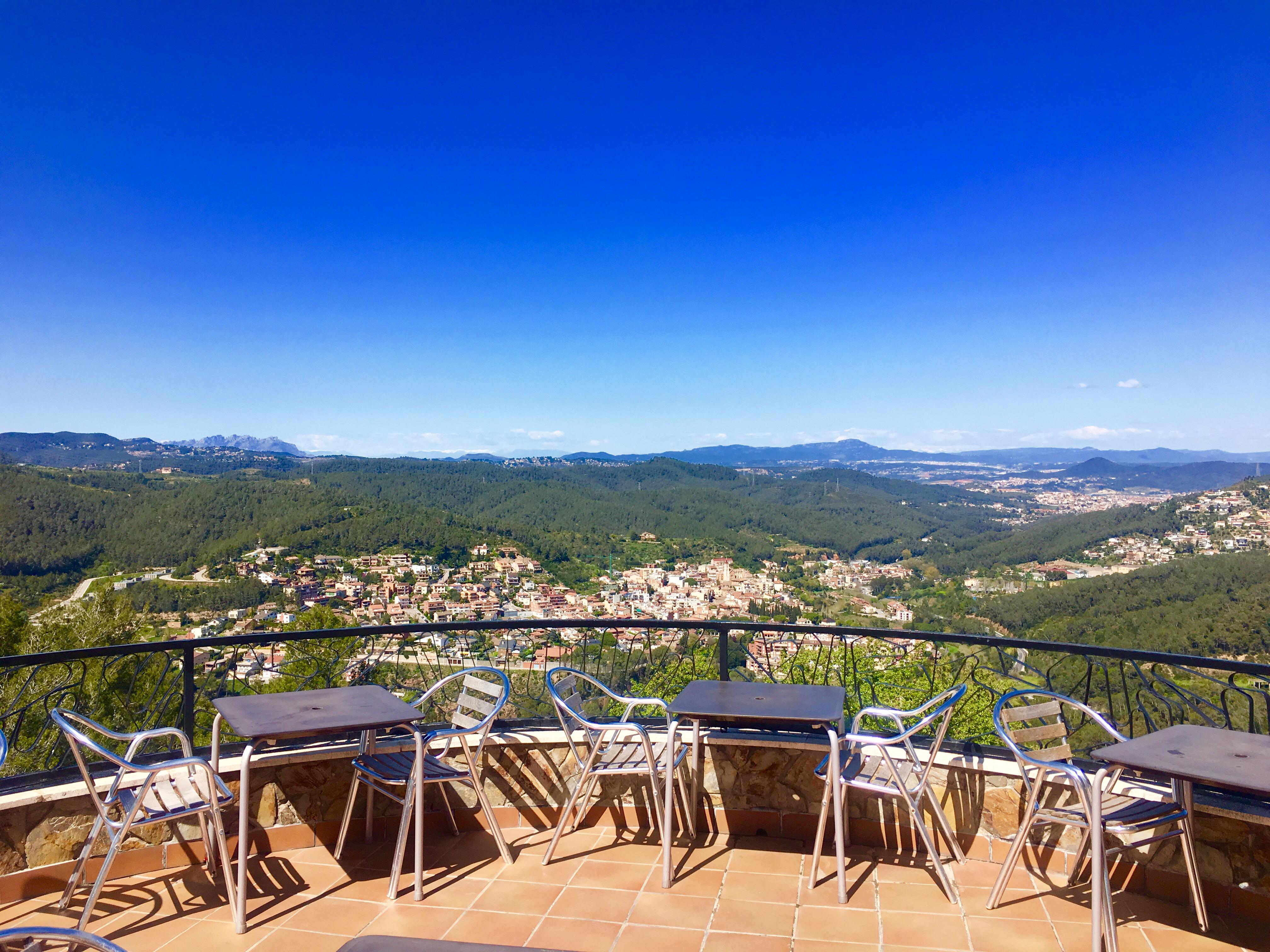 ホテル プティット ミラドール Torrelles De Llobregat エクステリア 写真